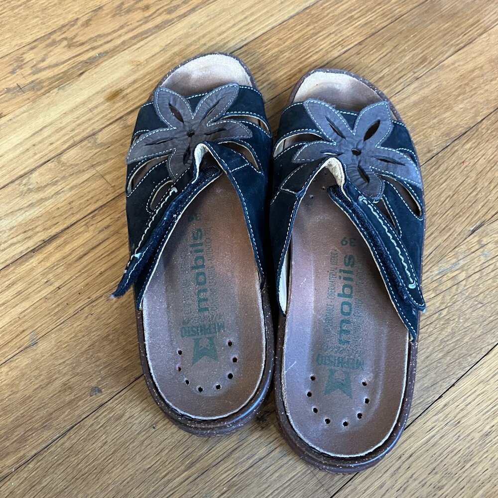 Mephisto Black Flower Sandals Size 8
